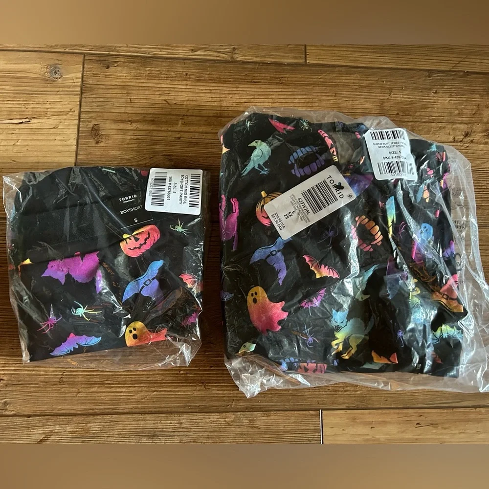 Torrid Super Soft Jersey Sleep Chemise & Boyshort Panty Scary Icons size 5 NWT 👻 - Picture 8 of 8